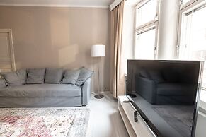 2ndhomes Bright & Spacious 5BR Apartment