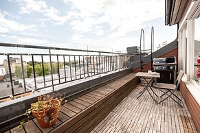 2ndhomes 2BR Penthouse w Terrace&Sauna