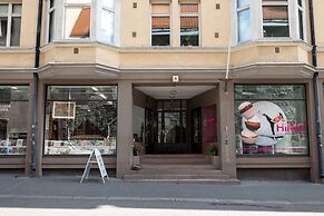 2ndhomes 2BR Penthouse w Terrace&Sauna