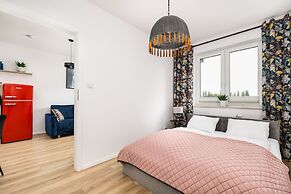 Colorful Apartment Luzycka by Renters