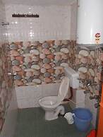 Goroomgo Rooma Srinagar