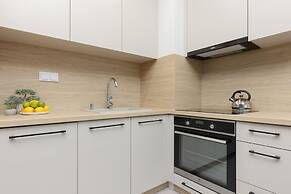 Family Apartment Białołęka by Renters