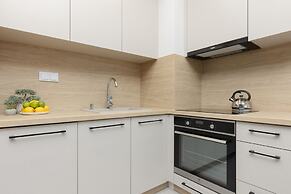 Family Apartment Białołęka by Renters