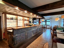 Hotel Waldquelle - Baumhaushotel Aerzen
