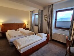Hotel Waldquelle - Baumhaushotel Aerzen