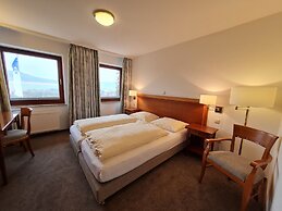Hotel Waldquelle - Baumhaushotel Aerzen