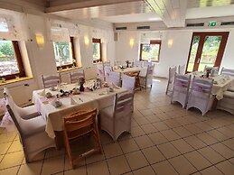 Hotel Waldquelle - Baumhaushotel Aerzen