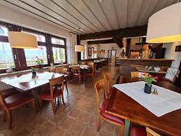 Hotel Waldquelle - Baumhaushotel Aerzen