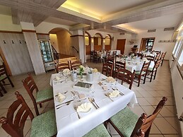 Hotel Waldquelle - Baumhaushotel Aerzen