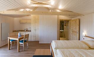 Hotel Waldquelle - Baumhaushotel Aerzen