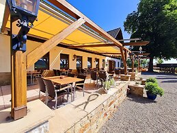 Hotel Waldquelle - Baumhaushotel Aerzen