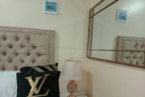 Lux Suites Kileleshwa Studio Apartments
