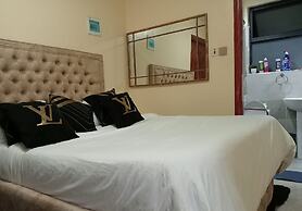 Lux Suites Kileleshwa Studio Apartments