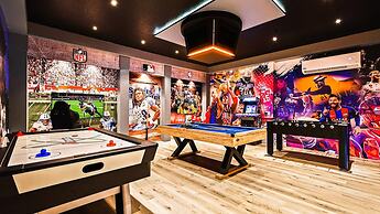 NFL Game Room 7br Villa w Private Pool Spa Disney