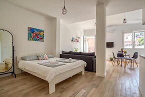 Family Rooftop Apartment Magi Budva