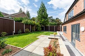 Stunning 1-bed Apartment in Purley