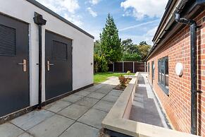 Stunning 1-bed Apartment in Purley