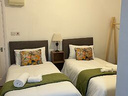 Delightful Delta-studio Apt,walk-2leeds City,wifi