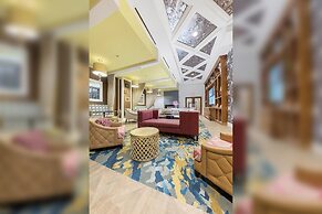 Cincinnati City Club Apartments by Airriva