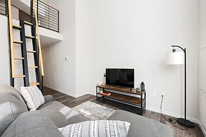 Cincinnati City Club Apartments by Airriva