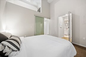 Cincinnati City Club Apartments by Airriva