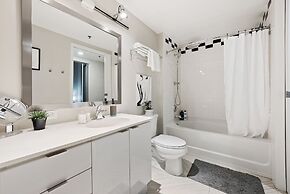 Cincinnati City Club Apartments by Airriva