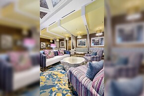 Cincinnati City Club Apartments by Airriva