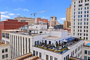 Cincinnati City Club Apartments by Airriva