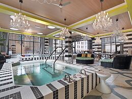 Cincinnati City Club Apartments by Airriva