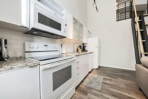 Cincinnati City Club Apartments by Airriva