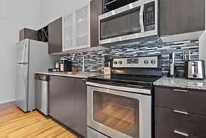 Cincinnati City Club Apartments by Airriva