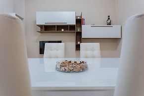 Modern House Santa Rita by Wonderful Italy