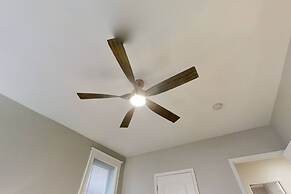 Cozy Family Home - Walk to MO Botanical Gardens