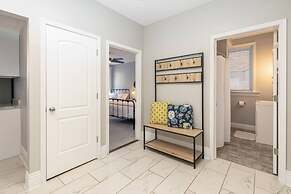 Cozy Family Home - Walk to MO Botanical Gardens