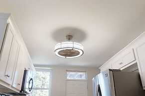 Cozy Family Home - Walk to MO Botanical Gardens