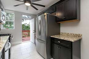 Cozy Family Home - Walk to MO Botanical Gardens