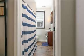 Cozy Family Home - Walk to MO Botanical Gardens