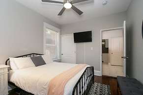 Cozy Family Home - Walk to MO Botanical Gardens