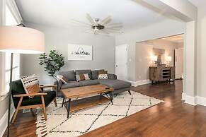 Cozy Family Home - Walk to MO Botanical Gardens