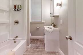 Cozy Family Home - Walk to MO Botanical Gardens