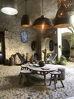 Les Cailloux Dorés