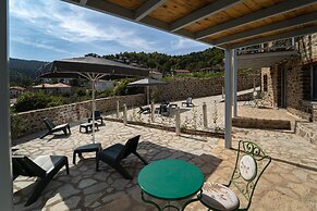 Dandy Villas Karpenisi-Lux Chalet