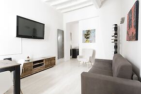 Stylish Apartment Close To Piazza Navona