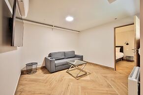 Blue Night International 49