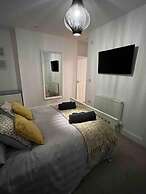 Remarkable 1-bed Seaview Beach Apartment Barmouth