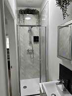 Remarkable 1-bed Seaview Beach Apartment Barmouth