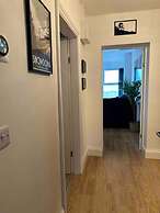 Remarkable 1-bed Seaview Beach Apartment Barmouth