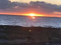 Remarkable 1-bed Seaview Beach Apartment Barmouth