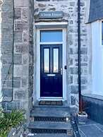 Remarkable 1-bed Seaview Beach Apartment Barmouth
