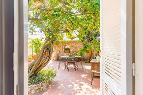 Capri Turquoise by Napoliapartments